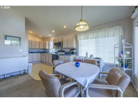 1708 NW 38th Street Lincoln City OR 97367