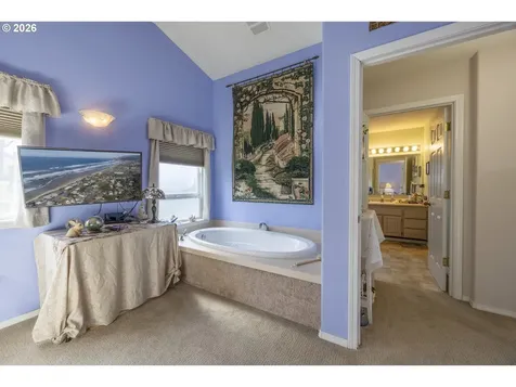 1708 NW 38th Street Lincoln City OR 97367
