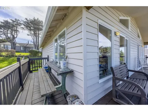 1708 NW 38th Street Lincoln City OR 97367