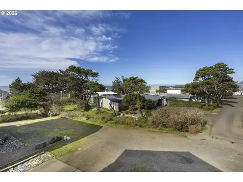 1708 NW 38th Street Lincoln City OR 97367