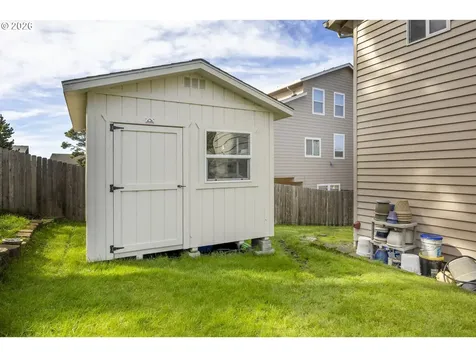 1708 NW 38th Street Lincoln City OR 97367