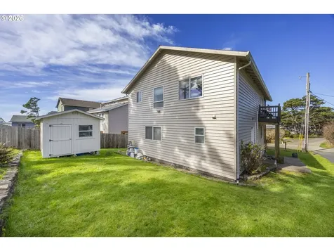 1708 NW 38th Street Lincoln City OR 97367