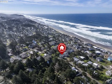 1708 NW 38th Street Lincoln City OR 97367