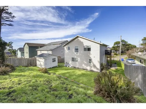 1708 NW 38th Street Lincoln City OR 97367