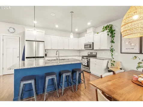 3821 S Willow Drive Ridgefield WA 98642