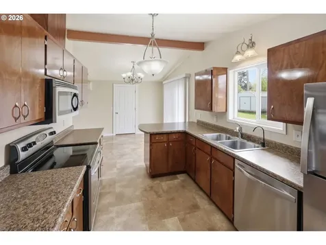 3698 Revell Street Eugene OR 97404