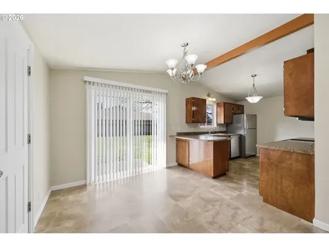 3698 Revell Street Eugene OR 97404
