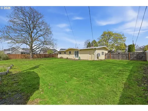 3698 Revell Street Eugene OR 97404