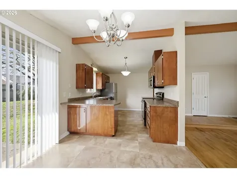 3698 Revell Street Eugene OR 97404