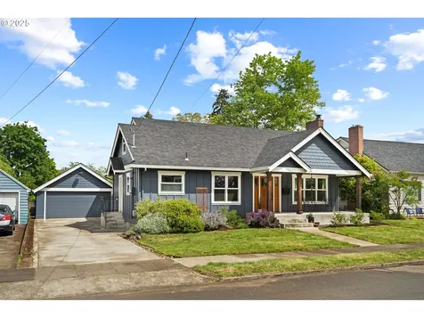 4327 NE Skidmore Street Portland OR 97218