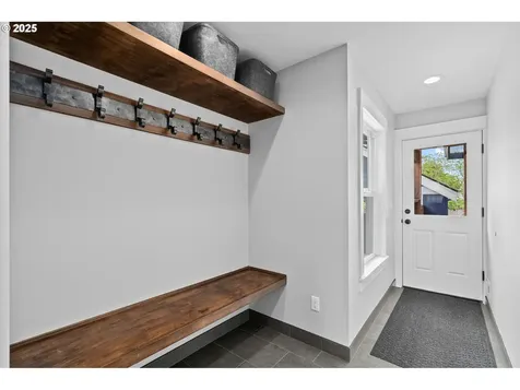 4327 NE Skidmore Street Portland OR 97218