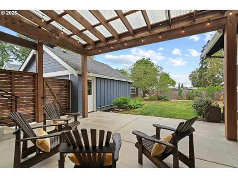 4327 NE Skidmore Street Portland OR 97218
