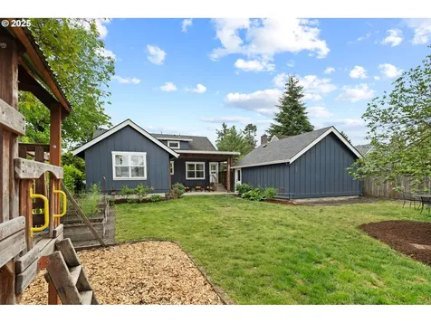 4327 NE Skidmore Street Portland OR 97218