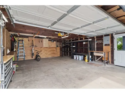 4327 NE Skidmore Street Portland OR 97218