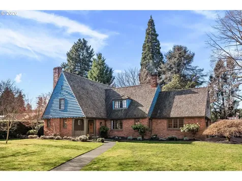 1833 SE Exeter Drive Portland OR 97202