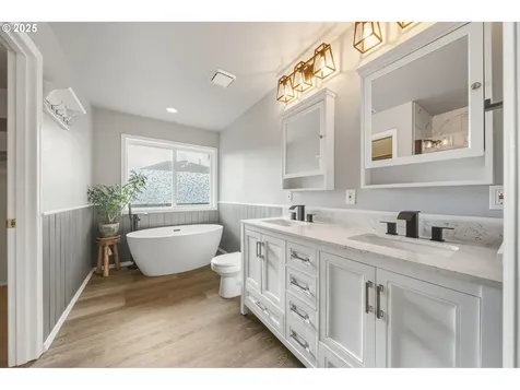3075 NE 4th Avenue Hillsboro OR 97124
