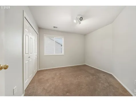 3075 NE 4th Avenue Hillsboro OR 97124