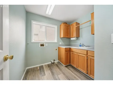 3075 NE 4th Avenue Hillsboro OR 97124