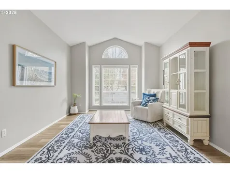3075 NE 4th Avenue Hillsboro OR 97124