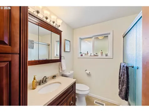 1545 N 20th Street Coos Bay OR 97420