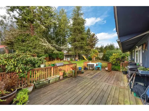 1545 N 20th Street Coos Bay OR 97420