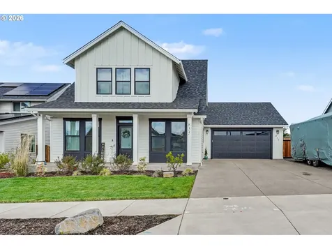 835 Reagan Street Mt. Angel OR 97362