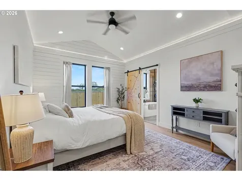 835 Reagan Street Mt. Angel OR 97362