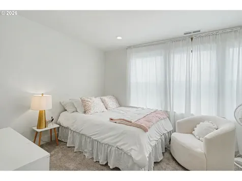835 Reagan Street Mt. Angel OR 97362