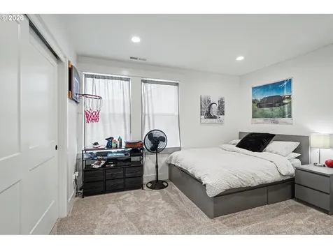835 Reagan Street Mt. Angel OR 97362