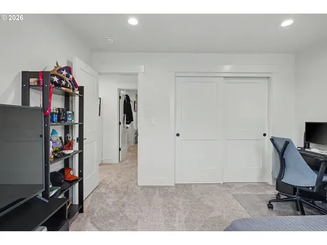 835 Reagan Street Mt. Angel OR 97362