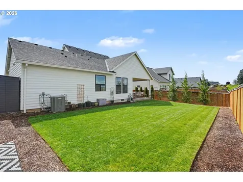835 Reagan Street Mt. Angel OR 97362