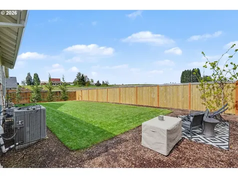 835 Reagan Street Mt. Angel OR 97362