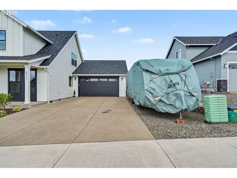 835 Reagan Street Mt. Angel OR 97362