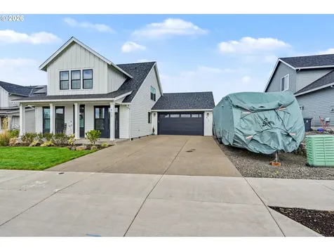 835 Reagan Street Mt. Angel OR 97362