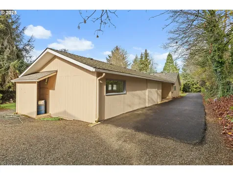 1782 Cole Road S Salem OR 97306