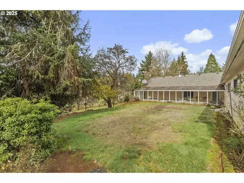 1782 Cole Road S Salem OR 97306