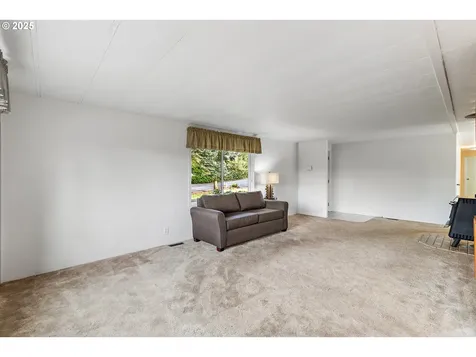 1782 Cole Road S Salem OR 97306