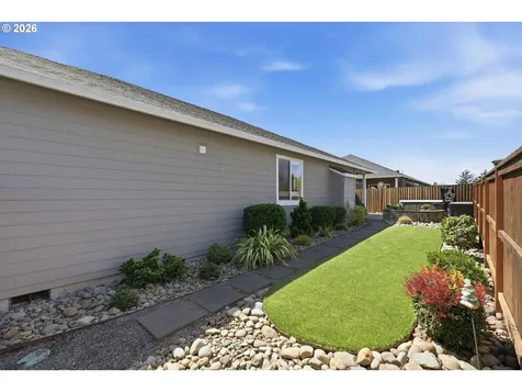 3991 N Boomer Drive Newberg OR 97132