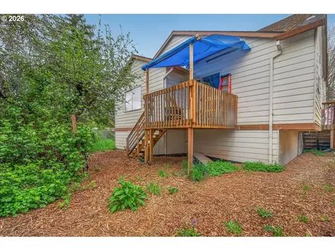 11905 11907 SE Schiller Street Portland OR 97266