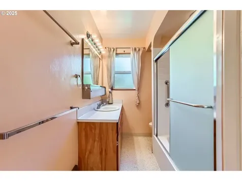 3145 SE 76th Avenue Portland OR 97206