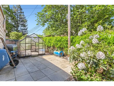 3145 SE 76th Avenue Portland OR 97206
