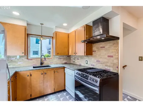 3145 SE 76th Avenue Portland OR 97206