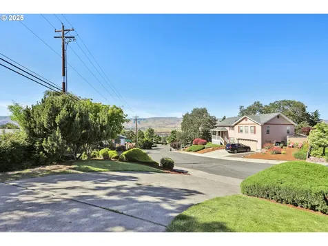 1904 Quinton Street The Dalles OR 97058