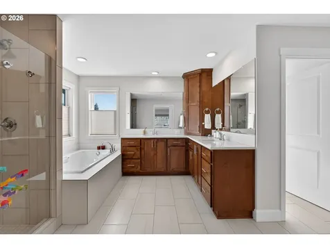 16811 NE 81st Street Vancouver WA 98682