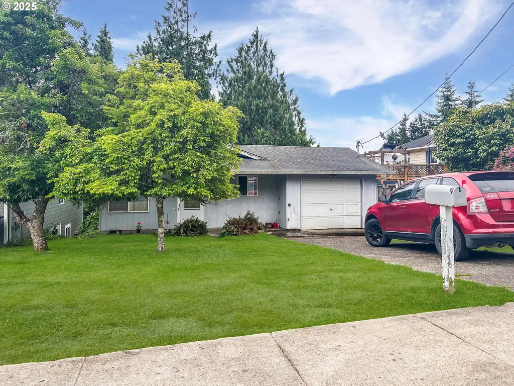 1208 Alameda Avenue Astoria OR 97103
