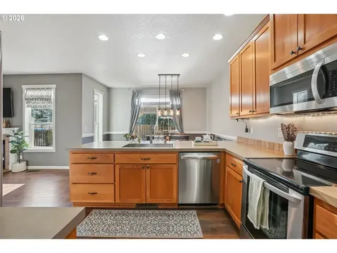2782 Nina Place Hubbard OR 97032