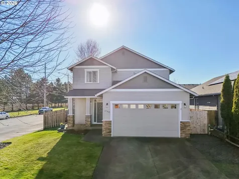 2782 Nina Place Hubbard OR 97032
