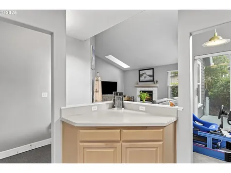 33 Mariners Lane Florence OR 97439