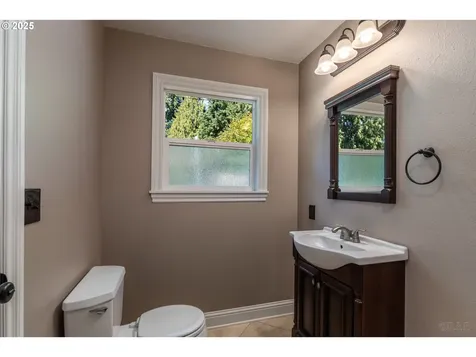 56503 Crest Drive Warren OR 97053