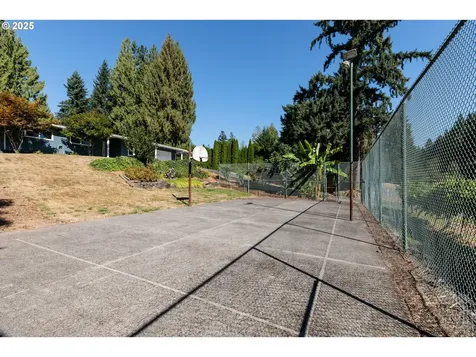 56503 Crest Drive Warren OR 97053